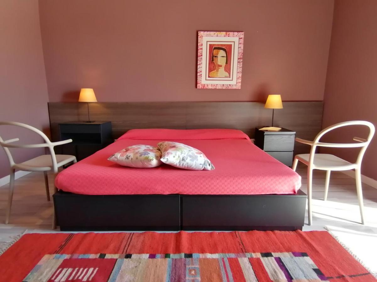 Inner City De Luxe Apartment Катания Экстерьер фото