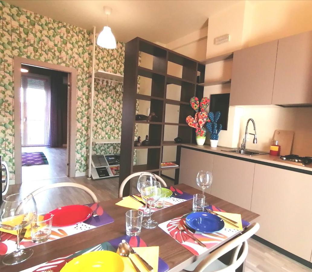 Inner City De Luxe Apartment Катания Экстерьер фото